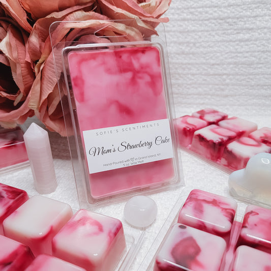 Mom's Strawberry Cake wax melt (Large - 5 oz)