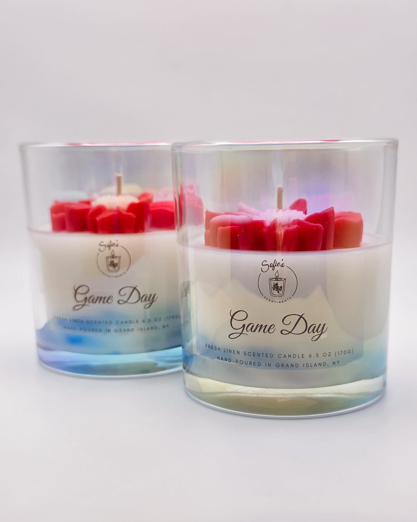 Game Day – Fresh Cotton & Clean Linen Candle (6.5oz, Blue & White Marble with Red Daisy, Iridescent Jar)