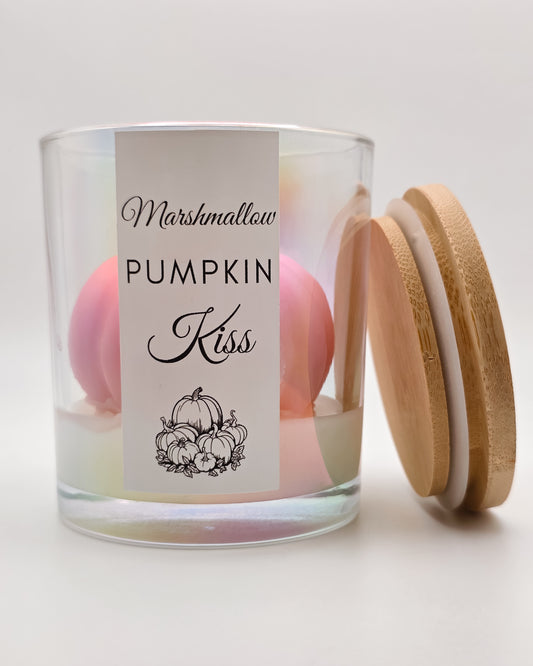 Marshmallow Pumpkin Kiss – Marshmallow, Pumpkin & Vanilla Candle (6oz, Pink Pumpkin on White Base)